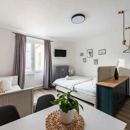 Bellagio Studio With Balcony Near The Old Town Petrska Prag